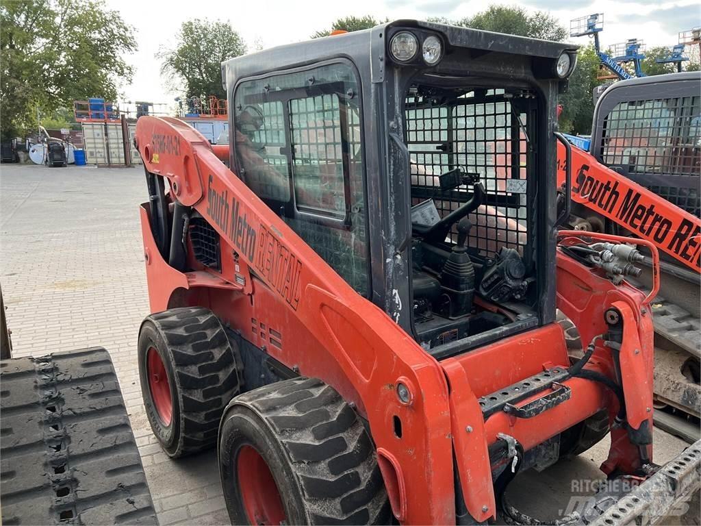 Kubota SSV75 滑移轉向裝載機