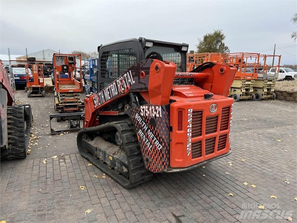 Kubota SVL75-2 滑移轉向裝載機