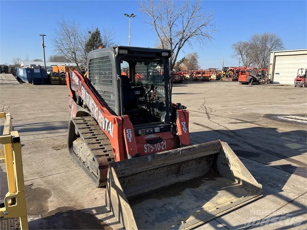 Kubota SVL75-2 滑移轉向裝載機