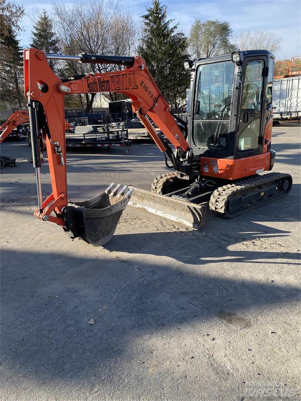 Kubota U35-4 小型挖土機/掘鑿機<7t(小型挖掘機)