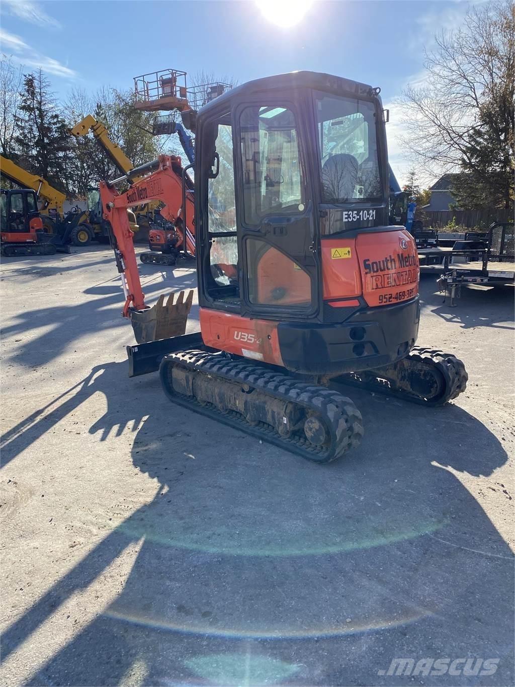 Kubota U35-4 小型挖土機/掘鑿機<7t(小型挖掘機)