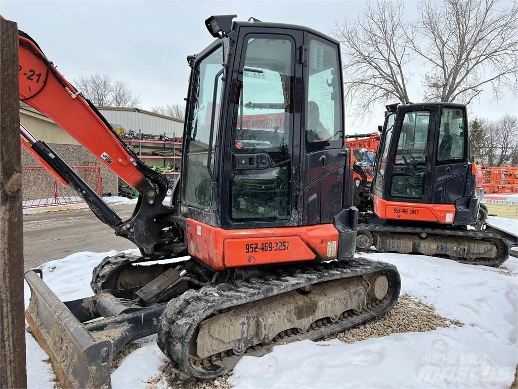 Kubota U55-5 小型挖土機/掘鑿機<7t(小型挖掘機)