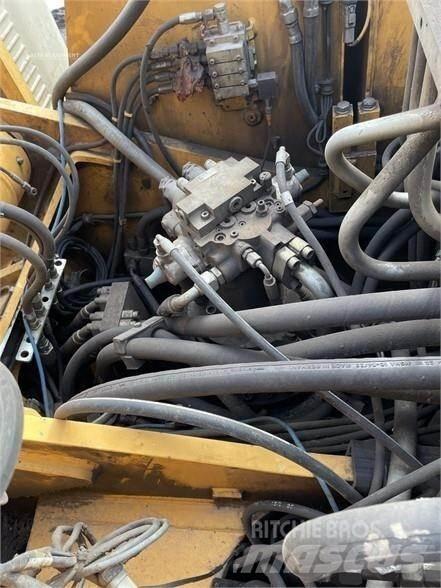Liebherr A924C 廢棄物/工業用操作車