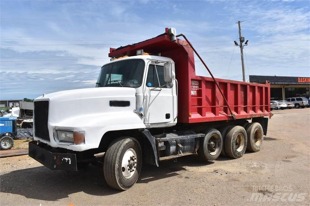 Mack CH613 傾卸式卡車