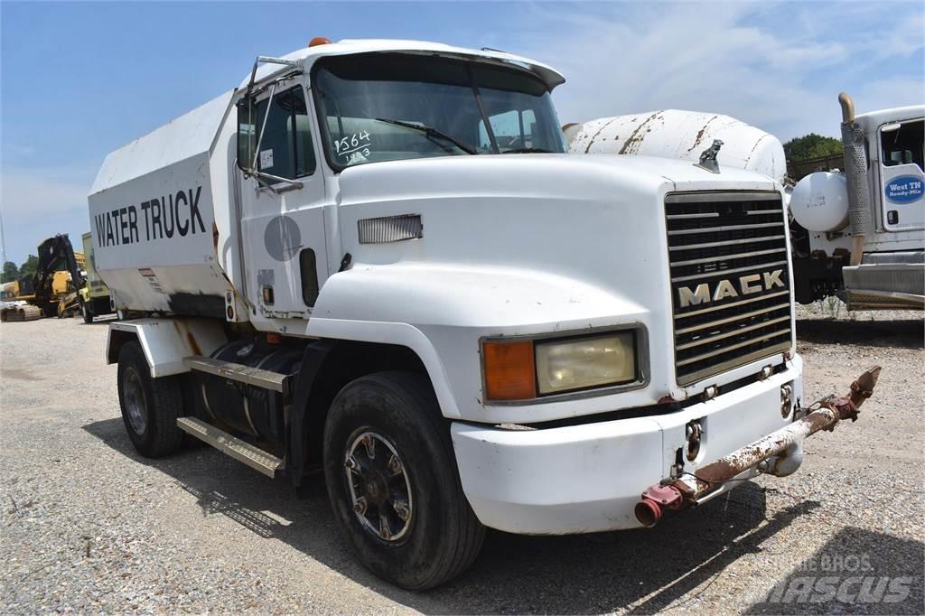 Mack CH613 運油車