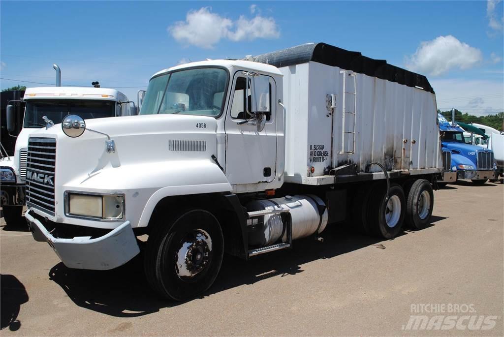 Mack CH613 傾卸式卡車