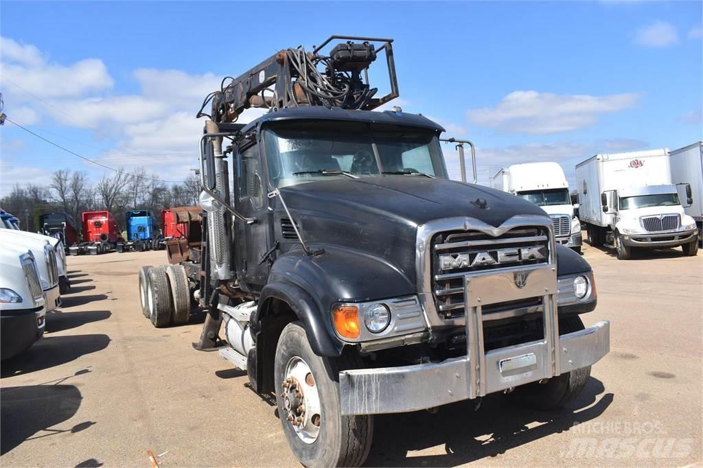 Mack GRANITE CV713 起重機卡車