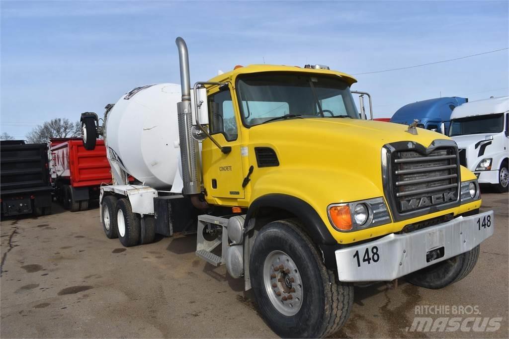 Mack GRANITE CV713 混凝土車