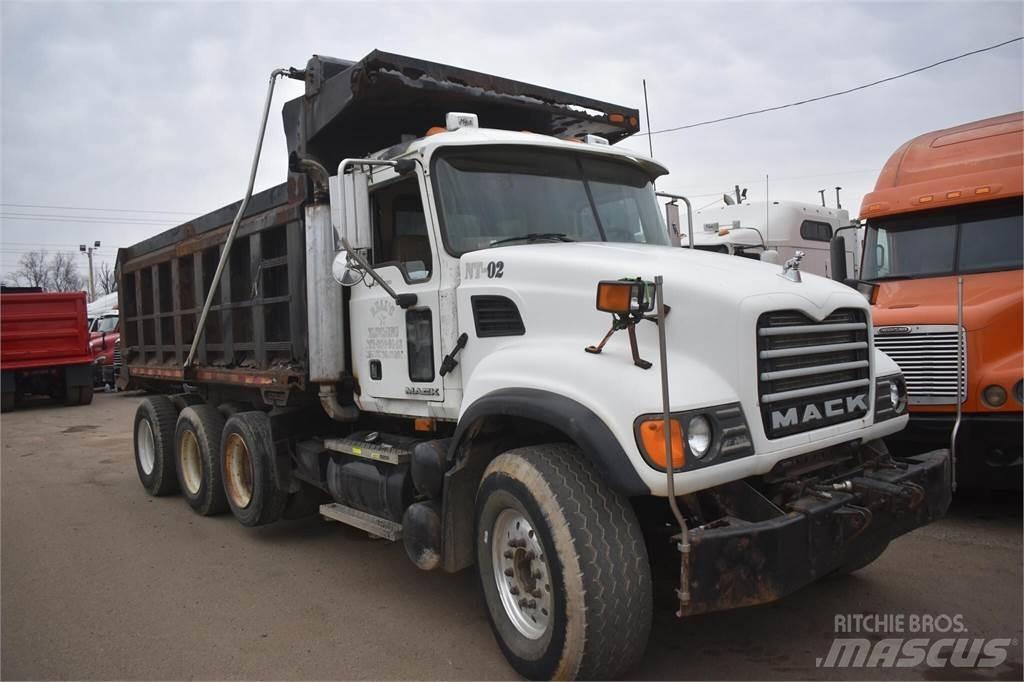 Mack GRANITE CV713 傾卸式卡車