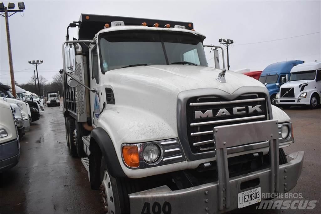 Mack GRANITE CV713 傾卸式卡車