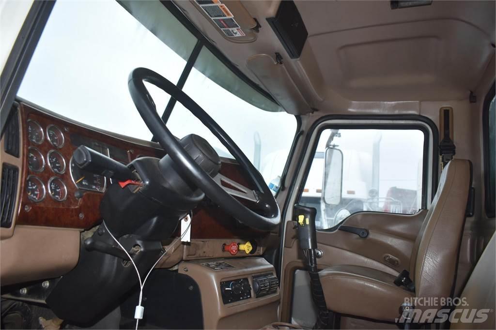 Mack GRANITE CV713 傾卸式卡車