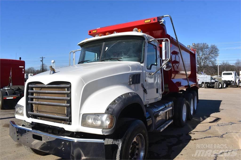 Mack GRANITE GU713 傾卸式卡車