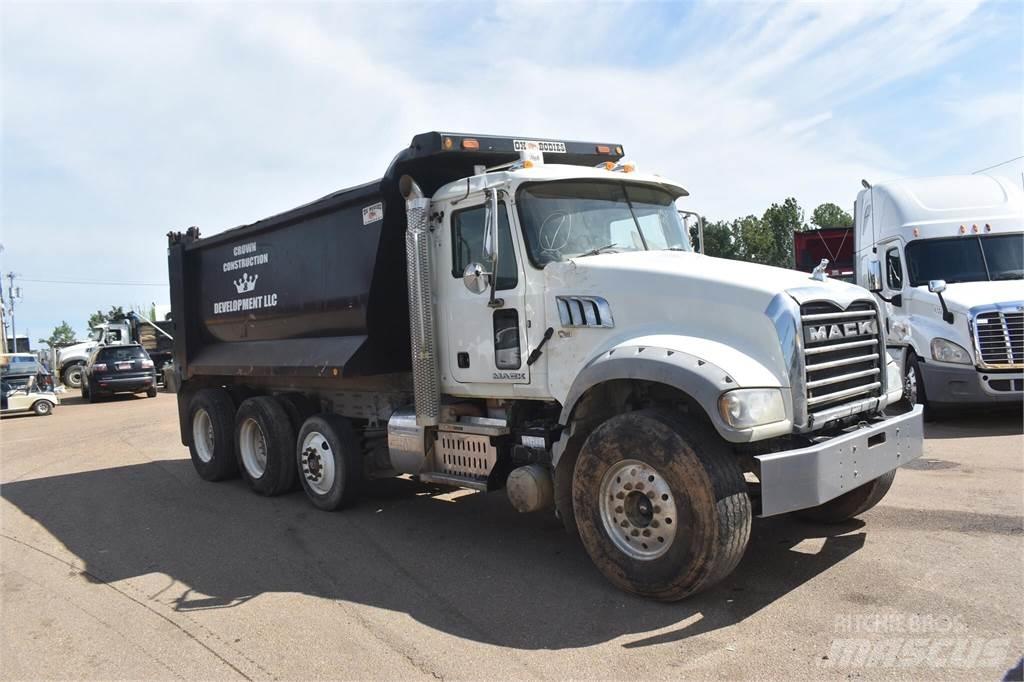 Mack GRANITE GU713 傾卸式卡車