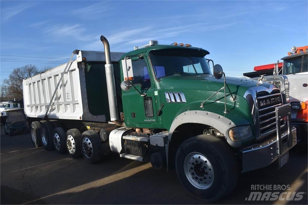 Mack GRANITE GU713 傾卸式卡車