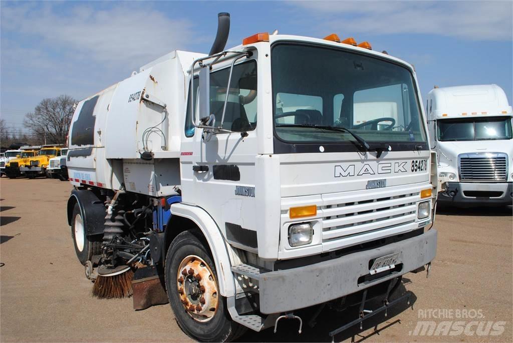 Mack MIDLINER MS250 清掃車