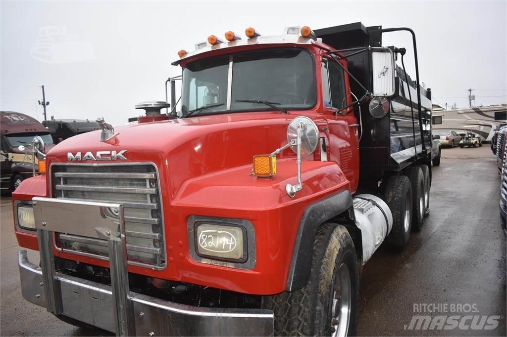 Mack RD688S 傾卸式卡車