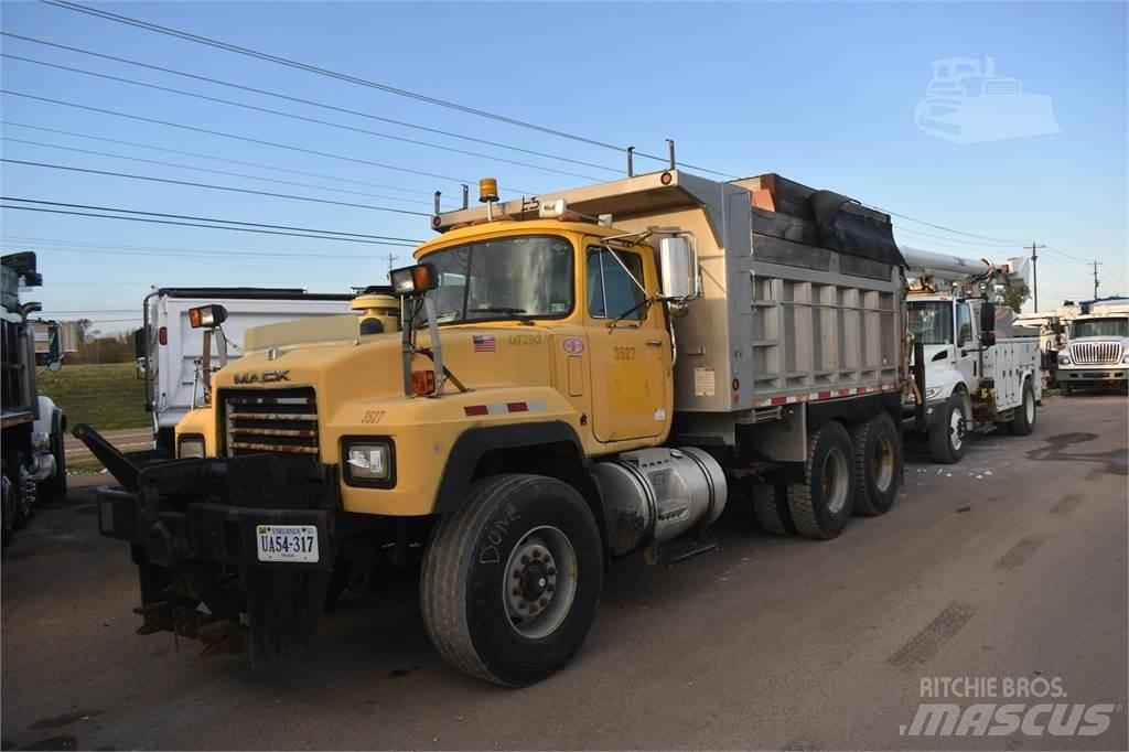 Mack RD688S 傾卸式卡車