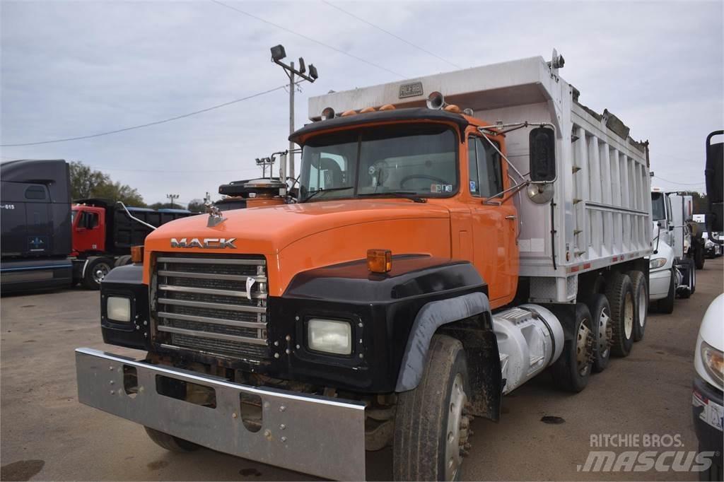 Mack RD688S 傾卸式卡車