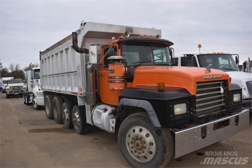 Mack RD688S 傾卸式卡車