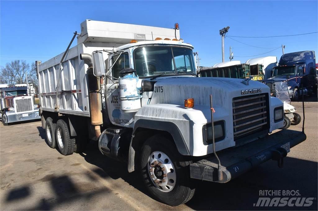 Mack RD688S 傾卸式卡車