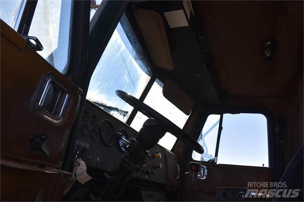  MARMON 330 起重機卡車
