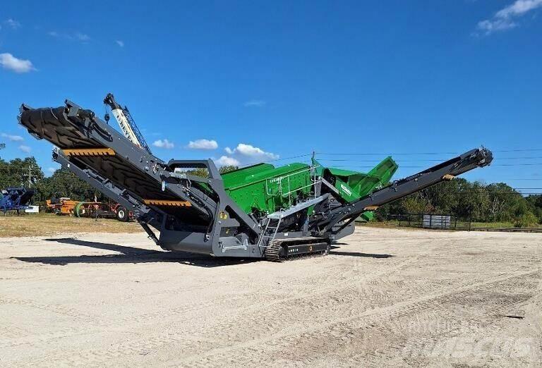 McCloskey R155 篩分機