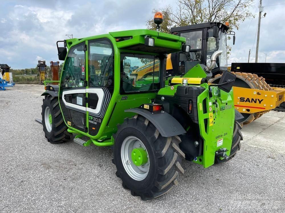 Merlo TF30.9 伸縮臂操作車