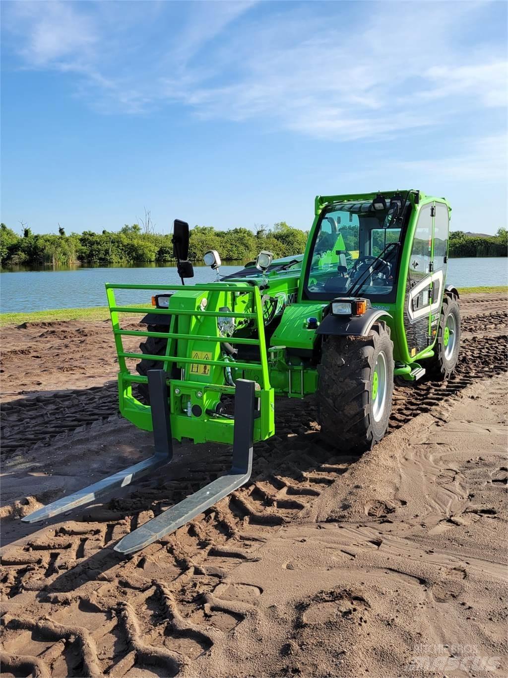 Merlo TF30.9-115 伸縮臂操作車