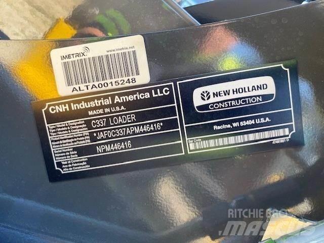 New Holland C337 滑移轉向裝載機