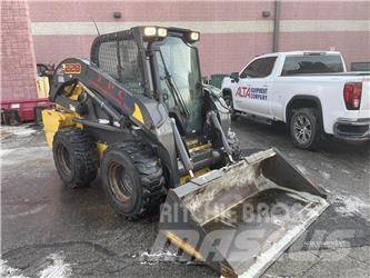 New Holland L228 滑移轉向裝載機