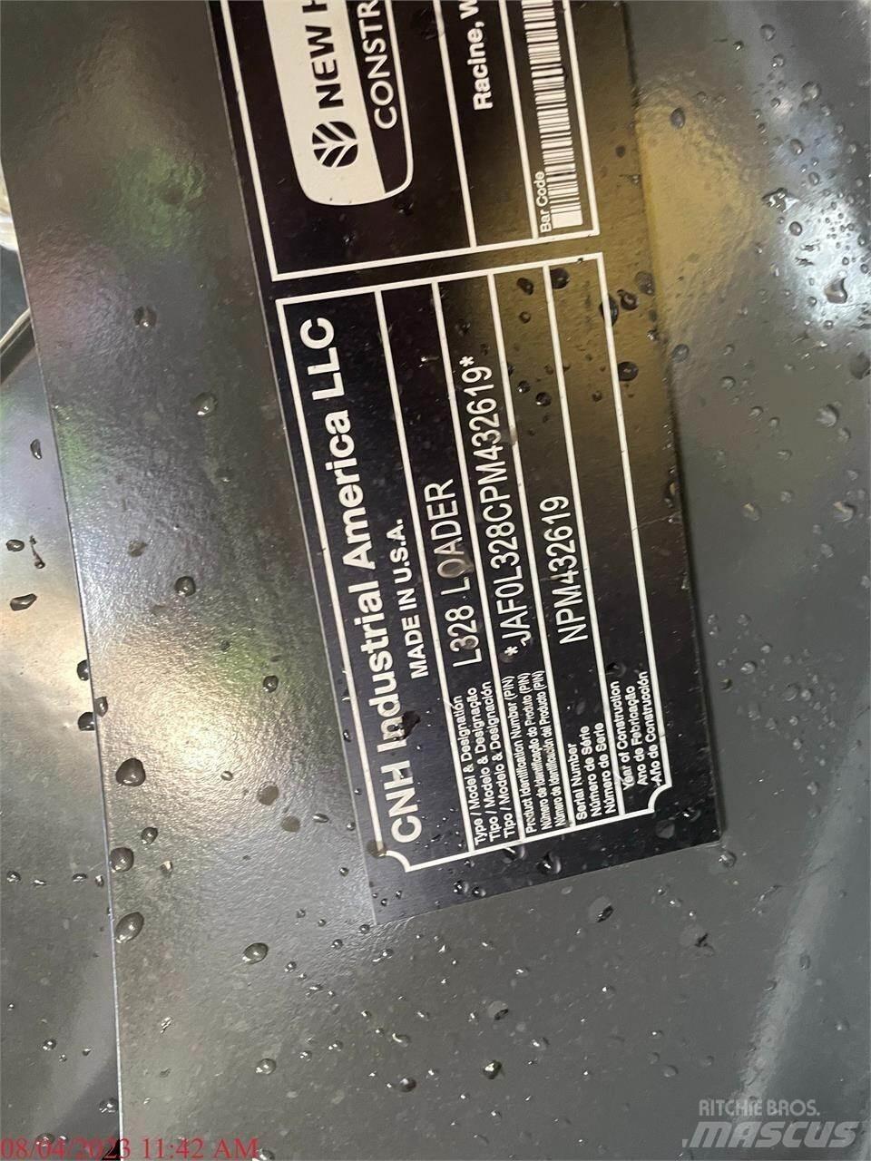 New Holland L328 滑移轉向裝載機