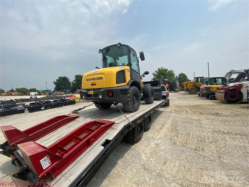 New Holland W50C 輪胎式裝載機