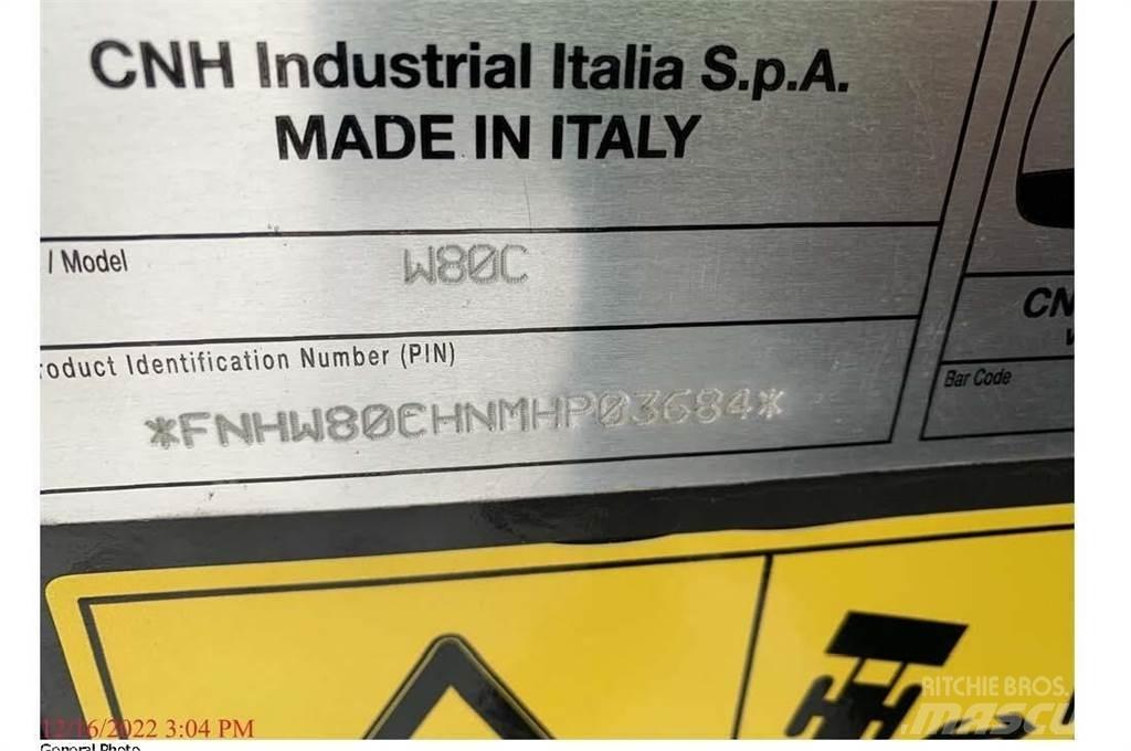 New Holland W80C 輪胎式裝載機