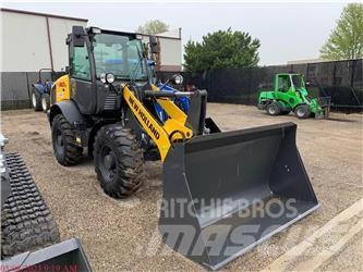 New Holland W80C 輪胎式裝載機