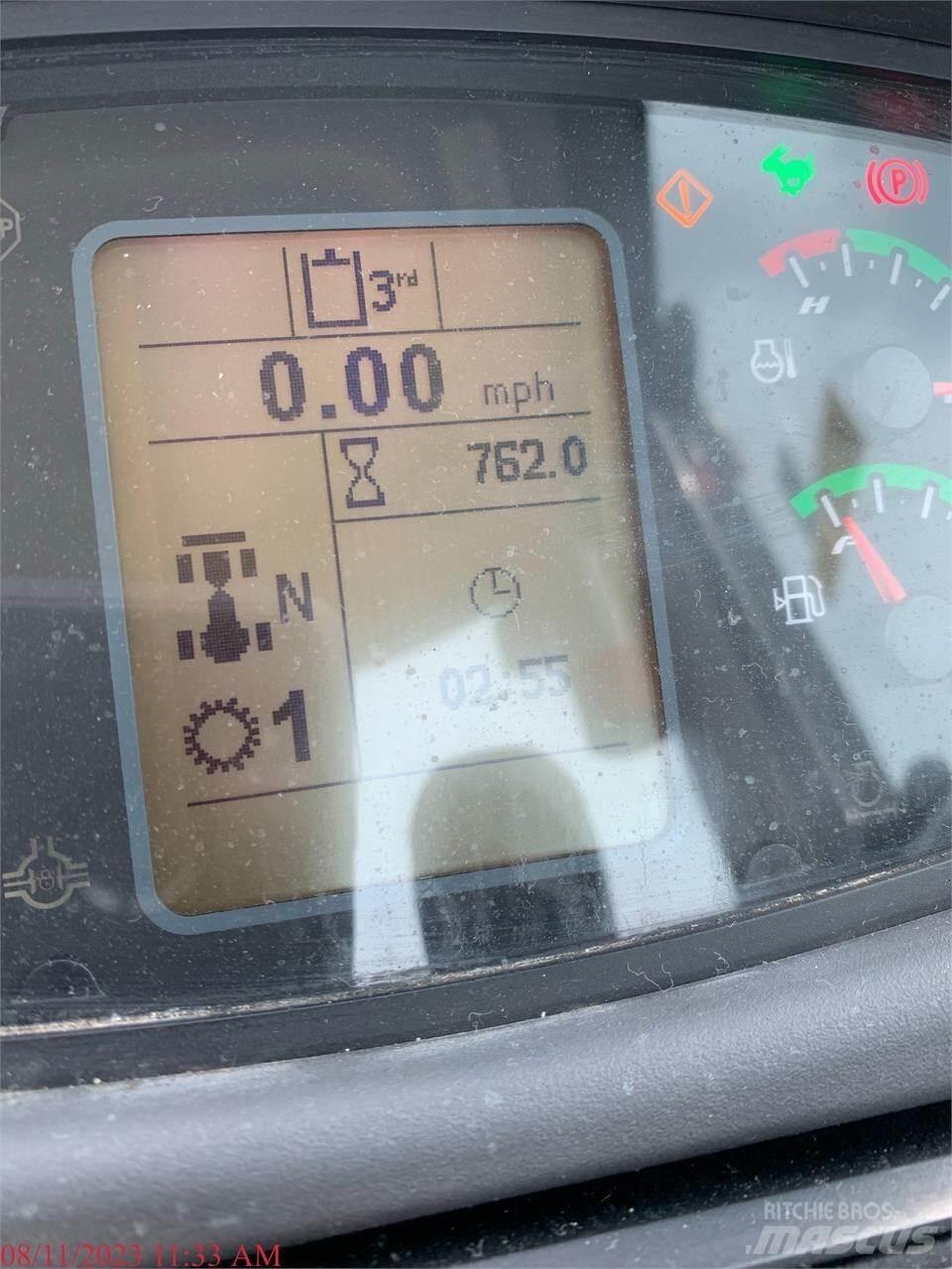 New Holland W80C 輪胎式裝載機