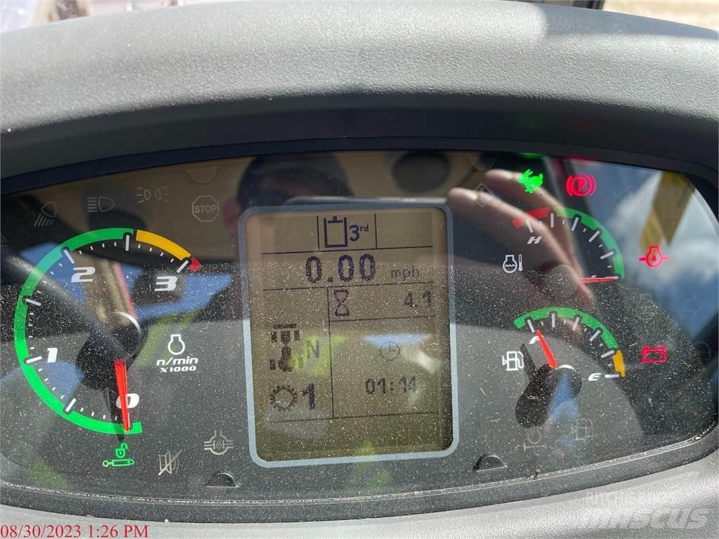 New Holland W80C 輪胎式裝載機