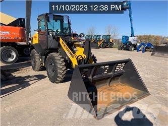 New Holland W80C 輪胎式裝載機