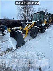 New Holland W80C 輪胎式裝載機