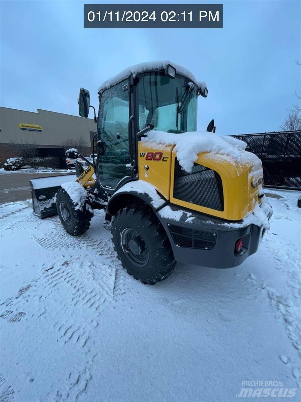 New Holland W80C 輪胎式裝載機