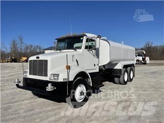 Peterbilt 330 水車