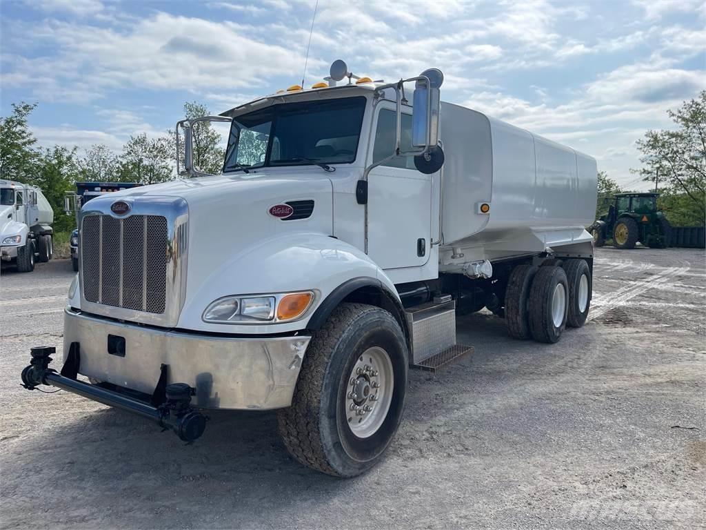 Peterbilt 335 水車
