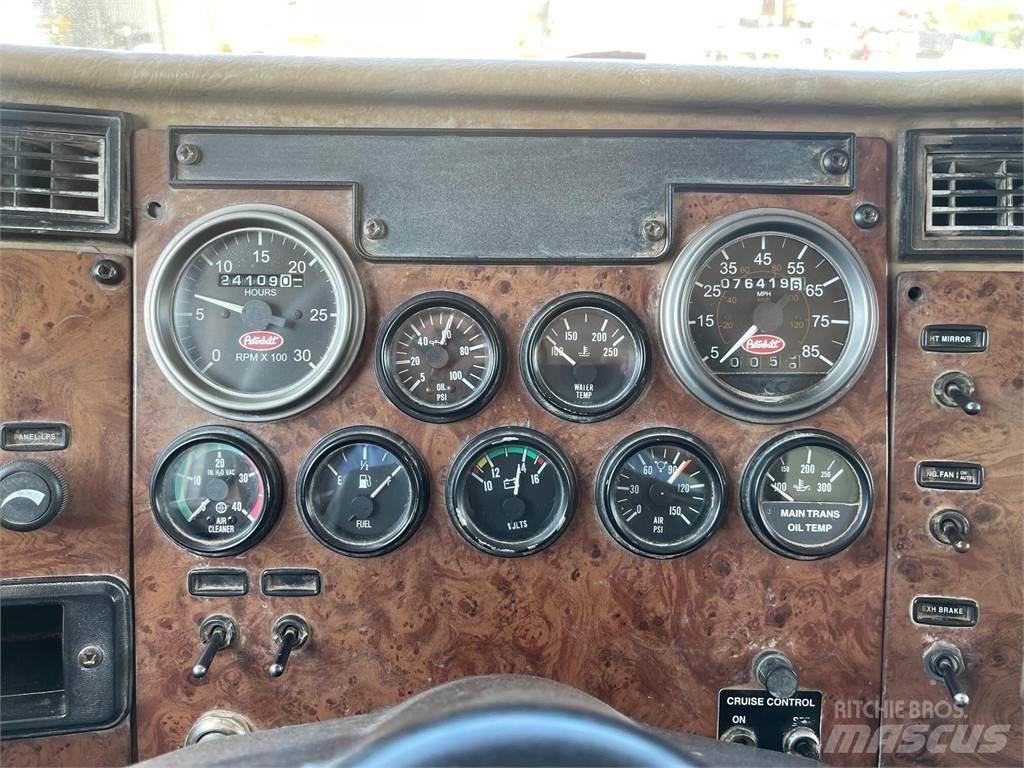 Peterbilt 335 水車