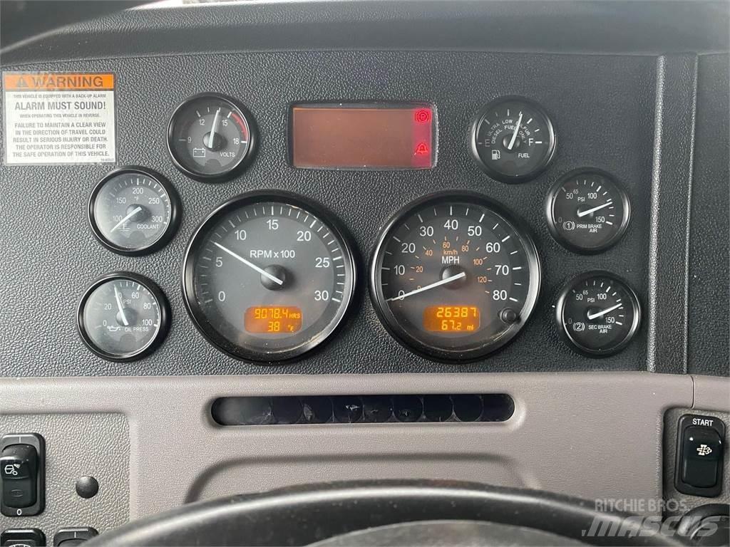 Peterbilt 367 其他