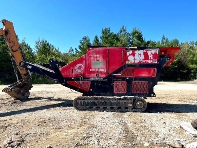 Red Rhino 7000 破碎機