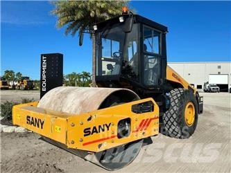 Sany SSR120C-8 雙輪滾壓機