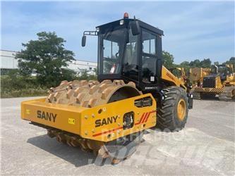 Sany SSR120C-8 雙輪滾壓機