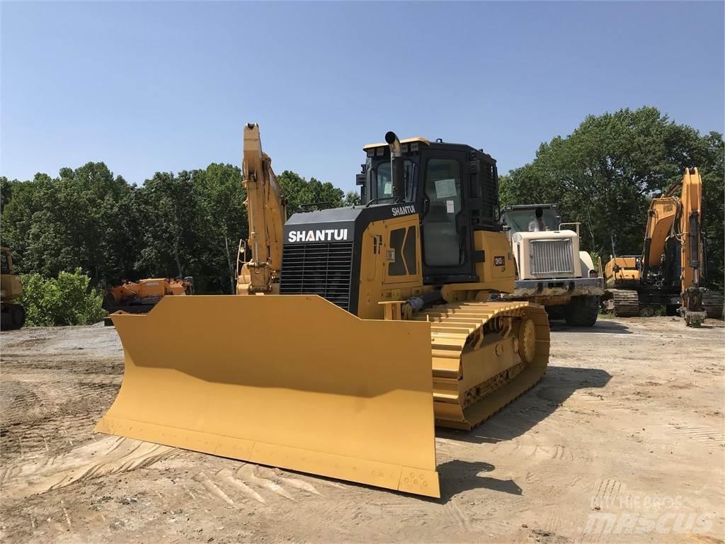 Shantui DH13K2 LGP 履帶推土機