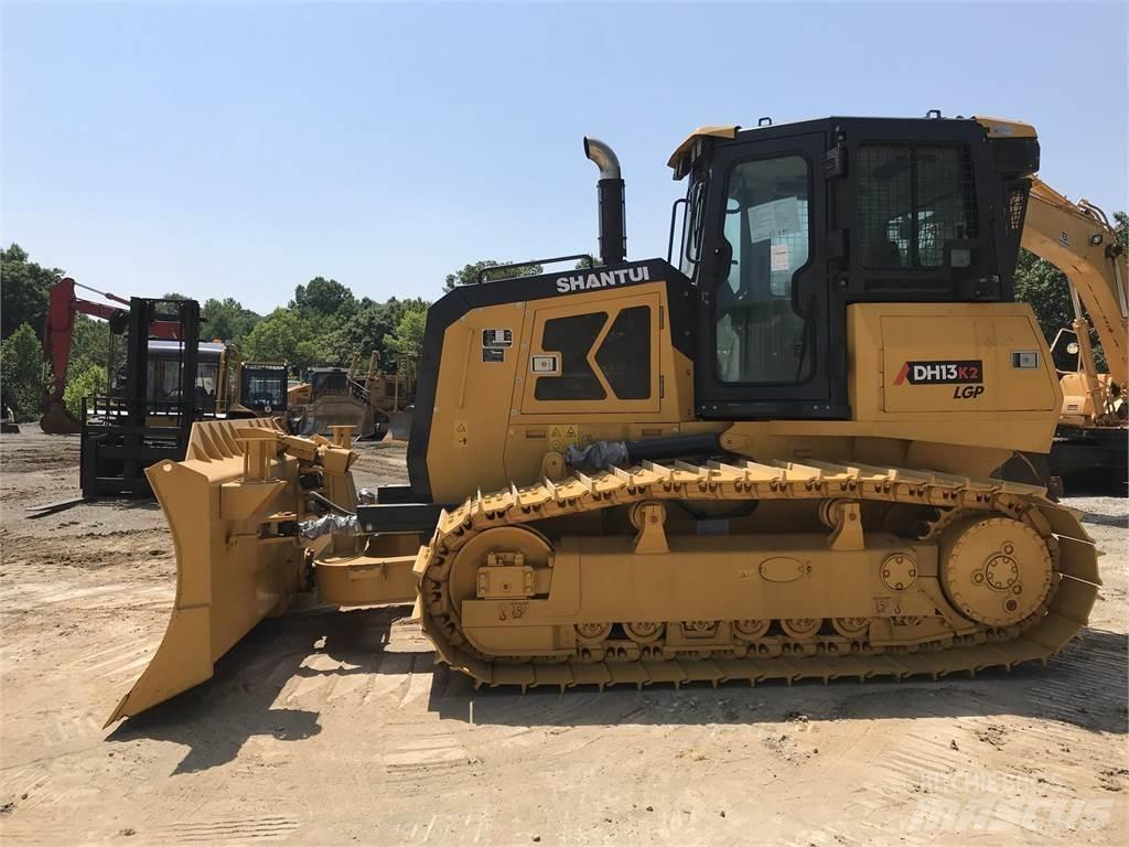 Shantui DH13K2 LGP 履帶推土機