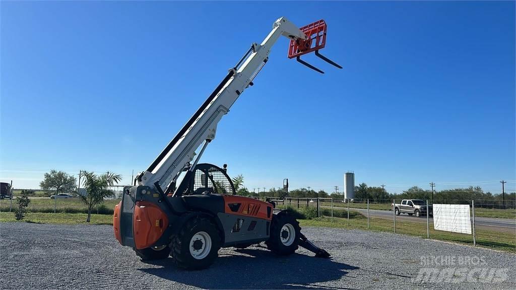 Snorkel SR9244 伸縮臂操作車