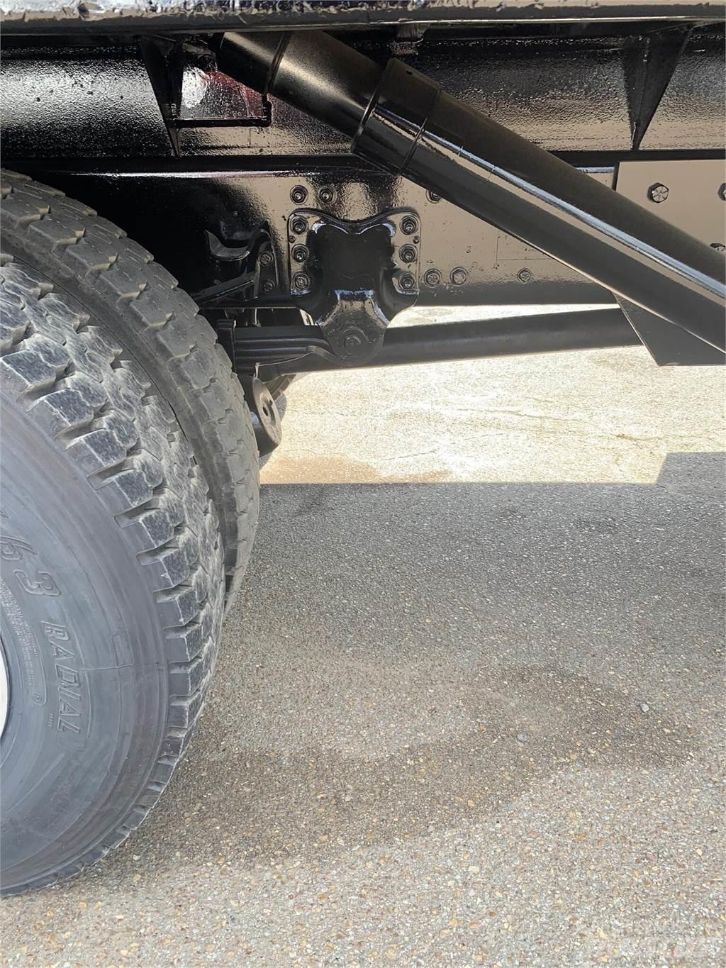 Sterling ACTERRA 起重機卡車